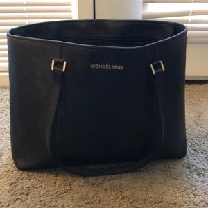 Black Michael Kors bucket bag
